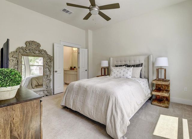 13001 Hymeadow DR 12, Austin, TX 78729