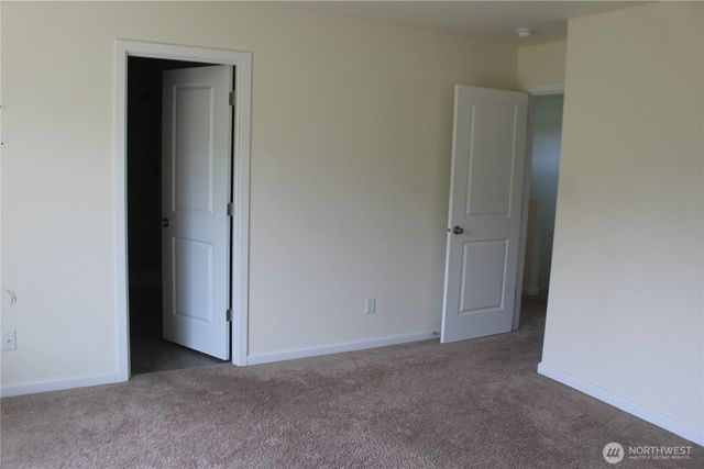 11948 64th Street E, Puyallup, WA 98372