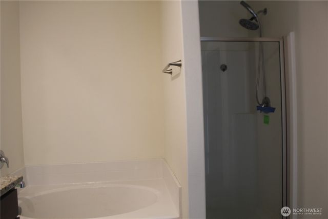 11948 64th Street E, Puyallup, WA 98372