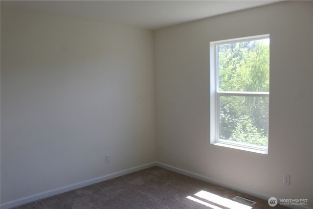 11948 64th Street E, Puyallup, WA 98372