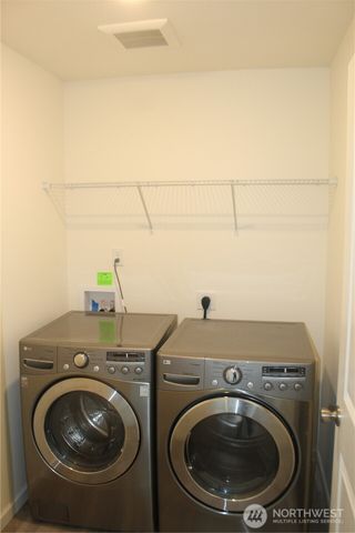 11948 64th Street E, Puyallup, WA 98372