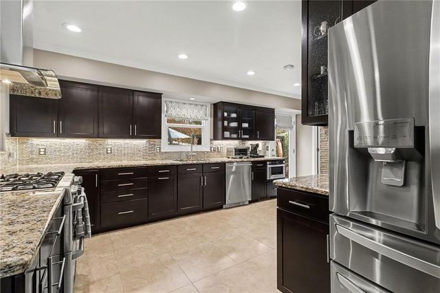 1873 Queens Way, Atlanta, GA 30341