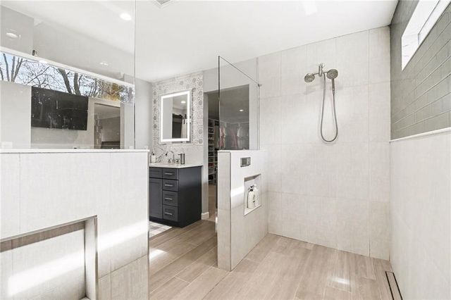 1873 Queens Way, Atlanta, GA 30341