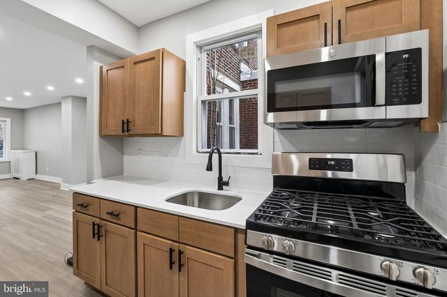 423 E MENTOR ST, Philadelphia, PA 19120