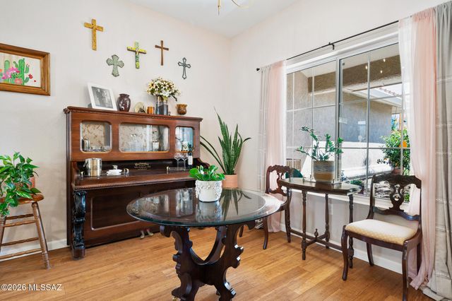 2379 E Nasturtium Street, Oro Valley, AZ 85755