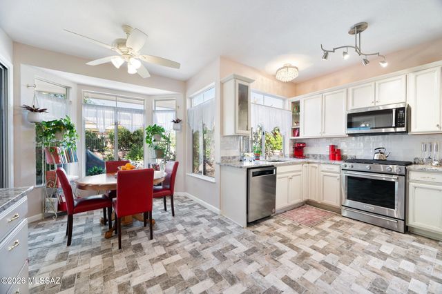 2379 E Nasturtium Street, Oro Valley, AZ 85755