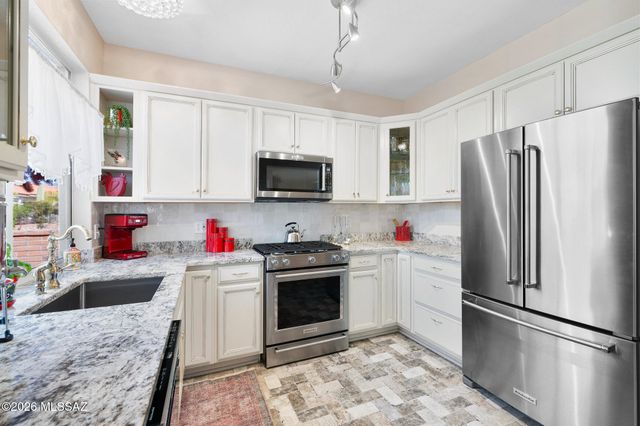 2379 E Nasturtium Street, Oro Valley, AZ 85755