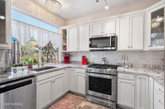 2379 E Nasturtium Street, Oro Valley, AZ 85755