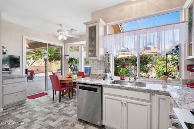 2379 E Nasturtium Street, Oro Valley, AZ 85755