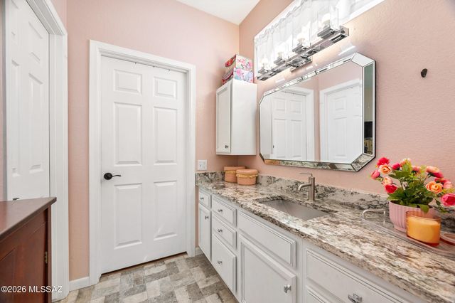 2379 E Nasturtium Street, Oro Valley, AZ 85755