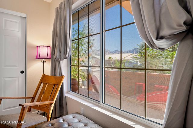 2379 E Nasturtium Street, Oro Valley, AZ 85755