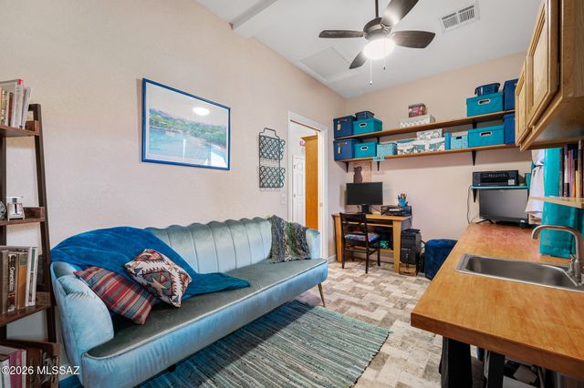 2379 E Nasturtium Street, Oro Valley, AZ 85755