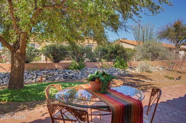 2379 E Nasturtium Street, Oro Valley, AZ 85755