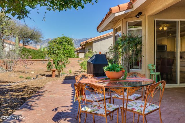 2379 E Nasturtium Street, Oro Valley, AZ 85755