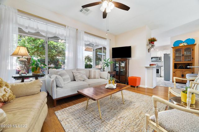 2379 E Nasturtium Street, Oro Valley, AZ 85755