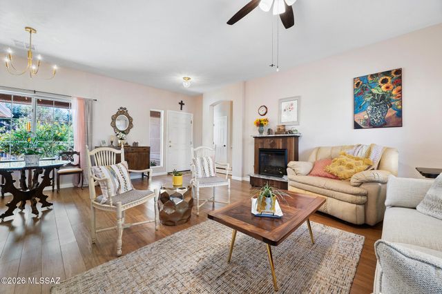 2379 E Nasturtium Street, Oro Valley, AZ 85755