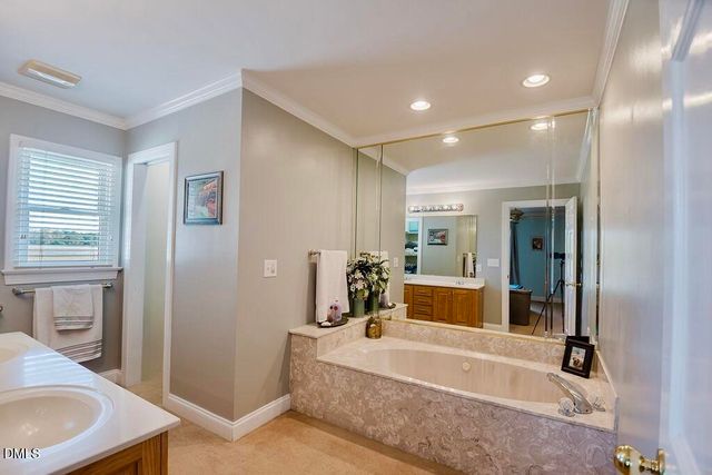 1676 Smithfield Highway, Newton Grove, NC 28366