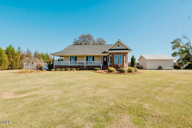 1676 Smithfield Highway, Newton Grove, NC 28366