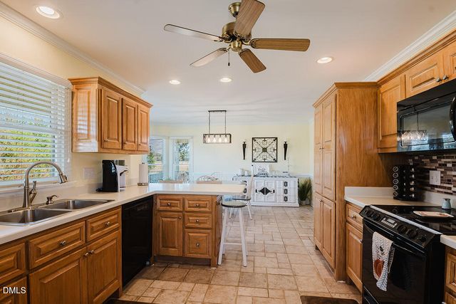 1676 Smithfield Highway, Newton Grove, NC 28366