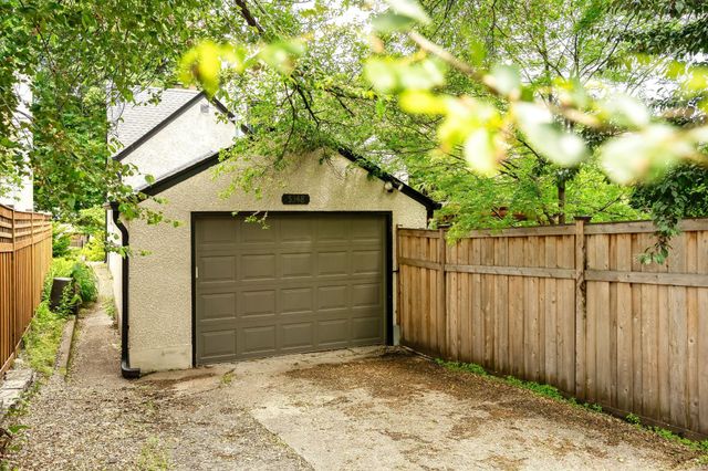 5348 15th Avenue S, Minneapolis, MN 55417
