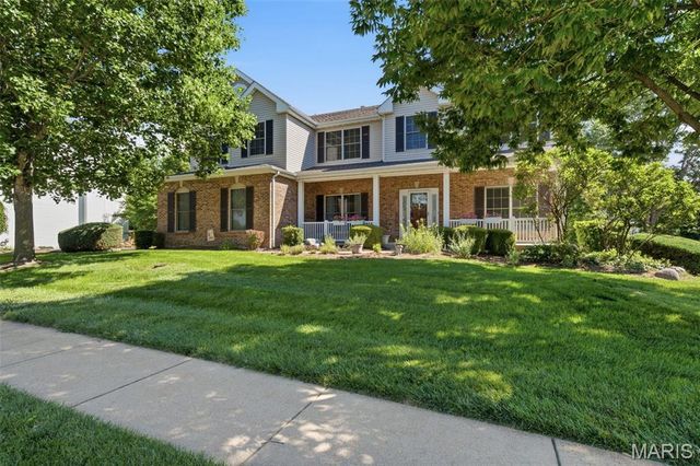 10209 Eddingham Terrace, St Louis, MO 63128