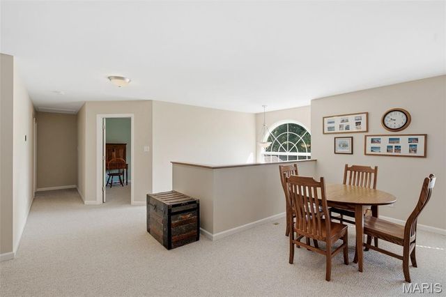 10209 Eddingham Terrace, St Louis, MO 63128