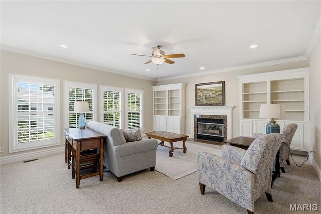 10209 Eddingham Terrace, St Louis, MO 63128