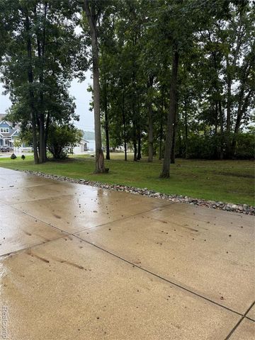 16290 Whitehead Drive, Linden, MI 48451