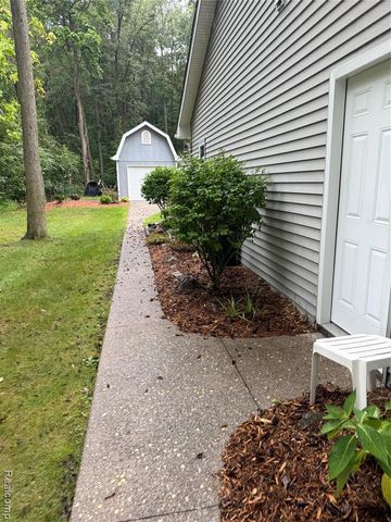 16290 Whitehead Drive, Linden, MI 48451