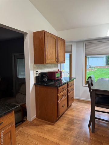 16290 Whitehead Drive, Linden, MI 48451