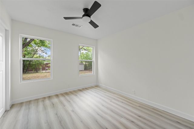 1110 Ryan Avenue, Carrollton, TX 75006