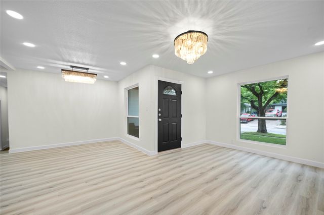 1110 Ryan Avenue, Carrollton, TX 75006