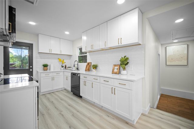 1110 Ryan Avenue, Carrollton, TX 75006