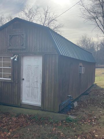 10256 Otter Drive, Neosho, MO 64850