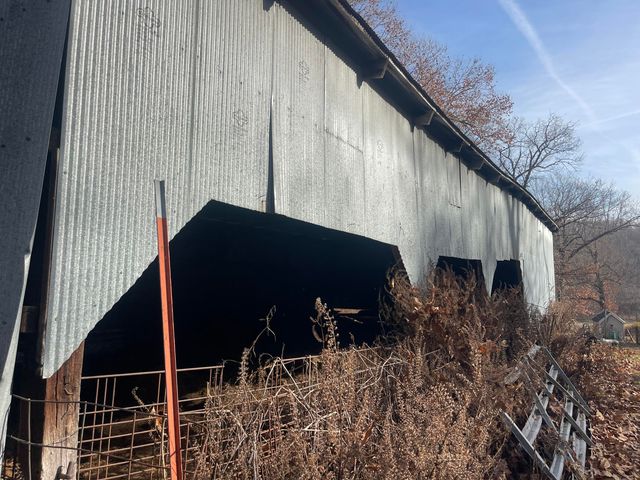 10256 Otter Drive, Neosho, MO 64850