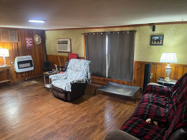 10256 Otter Drive, Neosho, MO 64850