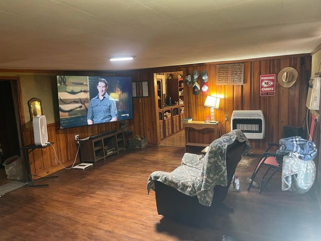 10256 Otter Drive, Neosho, MO 64850