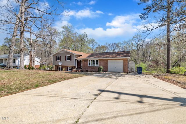 215 Longview Drive, Smithfield, NC 27577