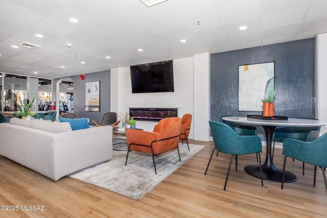 425 W Paseo Redondo Apt 5G, Tucson, AZ 85701