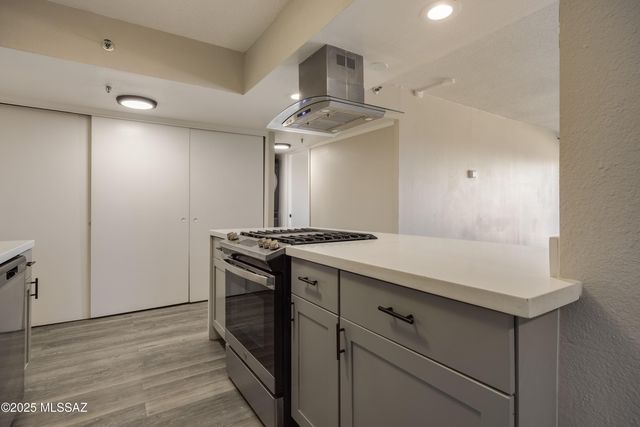 425 W Paseo Redondo Apt 5G, Tucson, AZ 85701