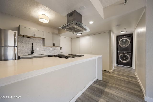 425 W Paseo Redondo Apt 5G, Tucson, AZ 85701