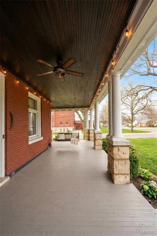 116 W Henry Street, Staunton, IL 62088