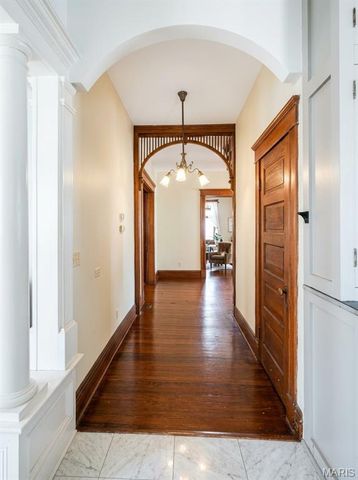 116 W Henry Street, Staunton, IL 62088