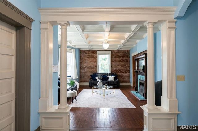 116 W Henry Street, Staunton, IL 62088