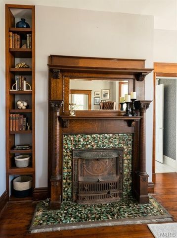 116 W Henry Street, Staunton, IL 62088