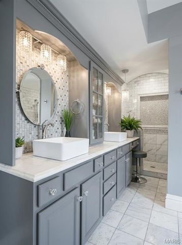 116 W Henry Street, Staunton, IL 62088