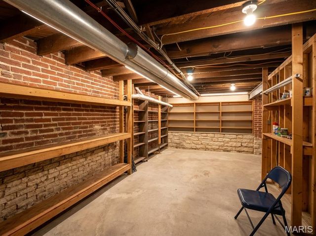 116 W Henry Street, Staunton, IL 62088