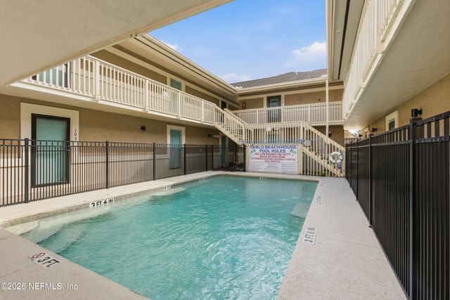 222 14TH Avenue N 109, Jacksonville Beach, FL 32250