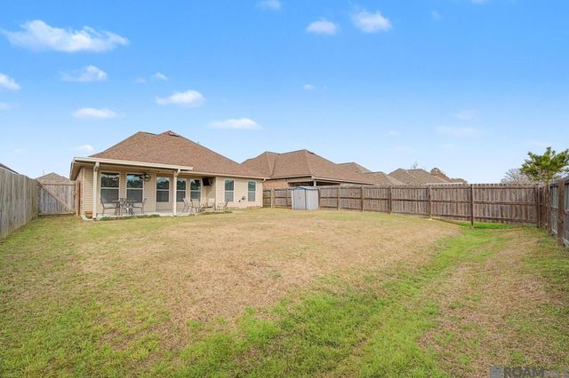 32440 Curtis Cove Ln, Denham Springs, LA 70706