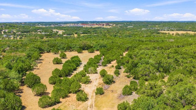 640 Sycamore Creek DR, Dripping Springs, TX 78620